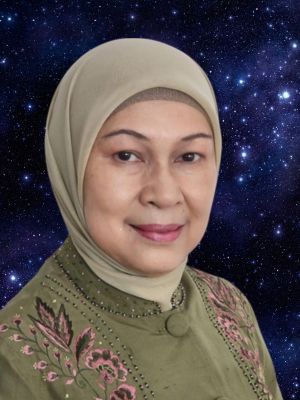 Prof. Dr. dr. Ratna Sitompul, Sp.M(K)